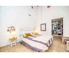 Casa con Jardín y parking en el Coll d´en Rabassa
