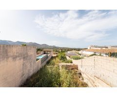 Casa en Capdepera de dos alturas con solar urbanizable de 380m2
