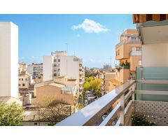 Ático con terraza de 113m2 , parking y trastero en Santa Catalina, Palma