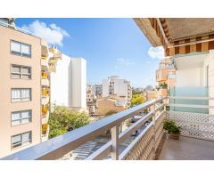 Ático con terraza de 113m2 , parking y trastero en Santa Catalina, Palma