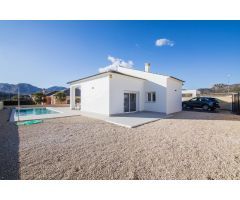 Chalet en Venta en Pinós, el/Pinoso, Alicante