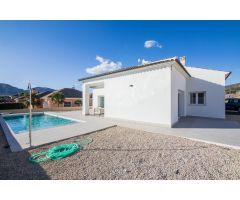 Chalet en Venta en Pinós, el/Pinoso, Alicante