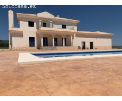 Chalet en Venta en Pinós, el/Pinoso, Alicante