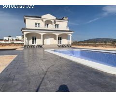 Chalet en Venta en Pinós, el/Pinoso, Alicante