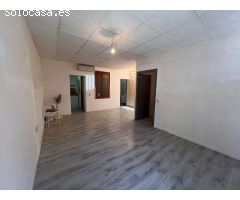 Casa de Pueblo en Venta en Los Dolores, Alicante