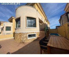 Chalet en Venta en Benferri, Alicante