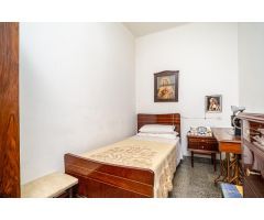 Piso con solar edificable y cochera en Llucmajor