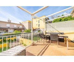 Chalet adosado de 3 habitaciones, parking y trastero en zona colegios.