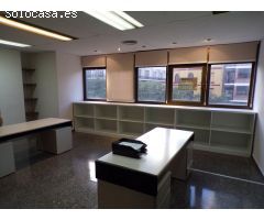 OFICINAS EN VENTA O ALQUILER EN EL CENTRO A 1 MINUTO DE TODOS LOS SERVICIOS