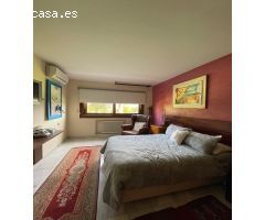 Exclusiva villa ubicada en el corazón de Nueva Andalucía, con excelentes vistas de la montaña de La