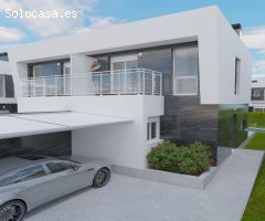 CHALET PAREADO PLAYA TORRE LA SAL