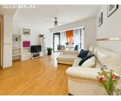 Piso Zona Centro 3 habitaciones 2 baños,balcon,Con los muebles incluidos,solo necesitas tu maletas