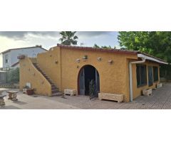 ???? Encantadora Casa con Parcela, Piscina Propia y Cerca del Mar en Castellón
