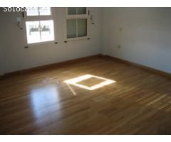 Chalet en Venta en Ponferrada, León