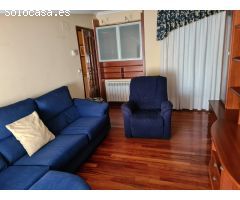 SE VENDE APARTAMENTO CON GRAN TERRAZA EN EL CENTRO DE VALENCIA DE DON JUAN, 2 HAB., SALÓN, COCINA.