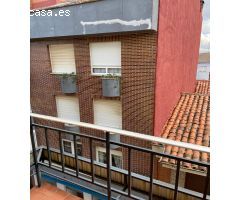 SE VENDE APARTAMENTO EN EL CENTRO DE VALENCIA DE DON JUAN, COCINA, SALÓN, 2 HAB., BAÑO, ASCENSOR.