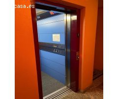 SE VENDE APARTAMENTO EN EL CENTRO DE VALENCIA DE DON JUAN, 74 M2, COCINA, SALÓN, 2 HAB., 2 BAÑOS.