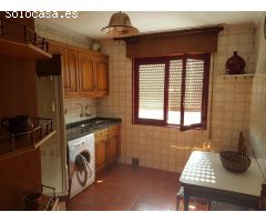 SE VENDE PISO EN VALDERAS, AMUEBLADO, COCINA, SALÓN, 3 HAB, BAÑO, CARBONERA Y GARAJE CERRADO.