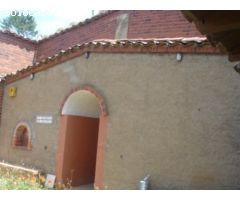 SE VENDE BODEGA EN VILLACÉ, RESTAURADA, CON  MERENDERO, 2 BAÑOS, BARBACOA, APARCAMIENTO Y JARDÍN