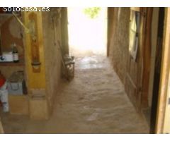 SE VENDE BODEGA EN VILLACÉ, RESTAURADA, CON  MERENDERO, 2 BAÑOS, BARBACOA, APARCAMIENTO Y JARDÍN