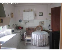 SE VENDE CASA EN EL CENTRO DE VALENCIA DE DON JUAN