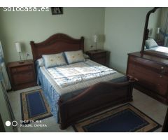 SE VENDE PISO CON EXCELENTES VISTAS AMUEBLADO Y EQUIPADO. 3 HAB., SALÓN, COCINA Y BAÑO.