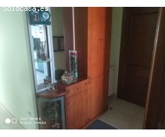 SE VENDE PISO CON EXCELENTES VISTAS AMUEBLADO Y EQUIPADO. 3 HAB., SALÓN, COCINA Y BAÑO.
