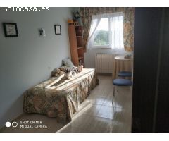 SE VENDE PISO CON EXCELENTES VISTAS AMUEBLADO Y EQUIPADO. 3 HAB., SALÓN, COCINA Y BAÑO.