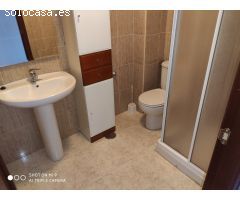 SE VENDE CHALET ADOSADO EN VALENCIA DE DON JUAN, AMUEBLADO, COCINA, SALÓN, 3 HAB, 2 BAÑOS, PATIO.