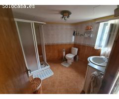 SE VENDE CASA EN PALAZUELO, 3 HAB., SALÓN, COCINA, 2 BAÑOS. PEQUEÑO PATIO