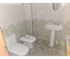 SE VENDE APARTAMENTO. COCINA CON TERRAZA Y DESPENSA, 2 HAB., BAÑO, ASCENSOR, GARAJE.