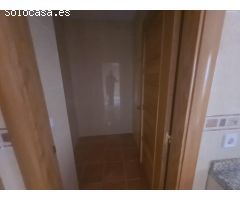 SE VENDE APARTAMENTO. COCINA CON TERRAZA Y DESPENSA, 2 HAB., BAÑO, ASCENSOR, GARAJE.
