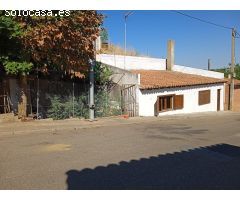 SE VENDE BODEGA CON MERENDERO, COCINA, BAÑO, PATIO DE 50 M2, EN VALENCIA DE DON JUN