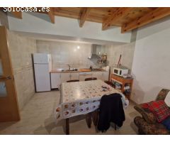 SE VENDE CASA REFORMADA, 2 PLANTAS, COCINA ABIERTA, 3 HAB., BAÑO, PATIO. 1ª PLANTA DIÁFANA.