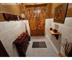 SE VENDE CASA DE DOS PLANTAS CON 6 HAB, A 8KMS DE VALENCIA DE DON JUAN. PATIO