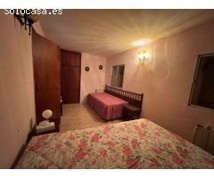 CASA CON JARDIN ,PISCINA Y TERRENO ANEJO CON MUCHAS POSIBILIDADES