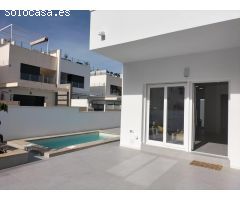 OBRA NUEVA - ADOSADO DE 3 DORMITORIOS, 2 BAÑOS, PISCINA Y SOLARIUM