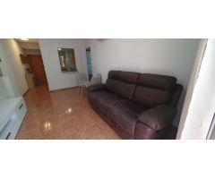 APARTAMENTO EN TORREVIEJA CENTRO CON PISCINA Y PARKING