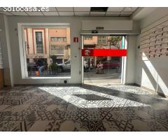 Bonito local, céntrico y con mucho paso de gente