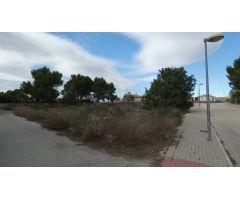 ++parcela urbana en esquina orientada a dos calles en urbanizacion el reloj fortuna++ 1.800m2