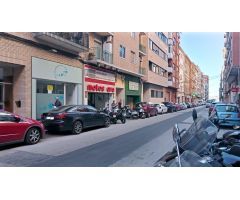 Local comercial en Alquiler en Zaragoza, Zaragoza