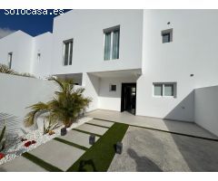 Chalet en Venta en Corralejo, Las Palmas