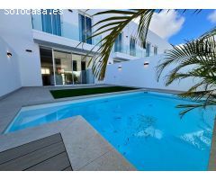 Chalet en Venta en Corralejo, Las Palmas