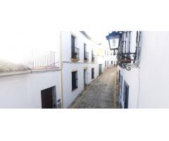 Casa de Pueblo en Venta en Arroyomolinos de León, Huelva