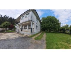 CASA EN VENTA EN LA ZONA DE O PINO