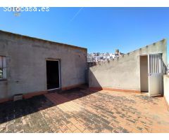 SE VENDE CASA INDEPENDIENTE EN CASCO ANTIGUO