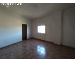 SE VENDE CASA INDEPENDIENTE EN CASCO ANTIGUO