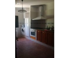 CASERÍO CON TERRENO EN EL CHARCÓN