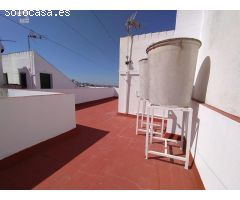 SE VENDE ESTUPENDO ADOSADO EN ARCOS DE LA FRONTERA - ZONA CAMINO DE BORNOS