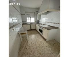 CASA DE VECINO EN PRIMERA PLANTA CON AZOTEA PRIVADA